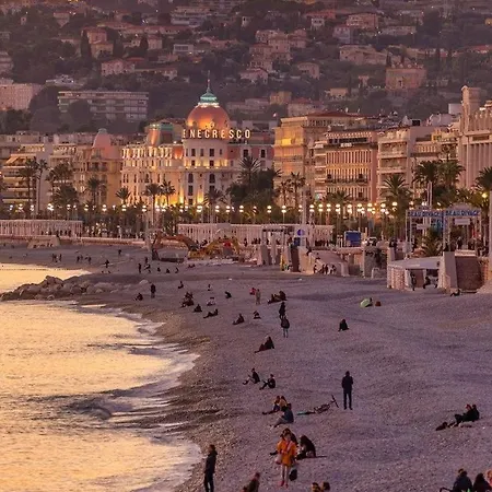 Lägenhet Lumineux Et Renove, Au Coeur De La Ville, Centre Nice